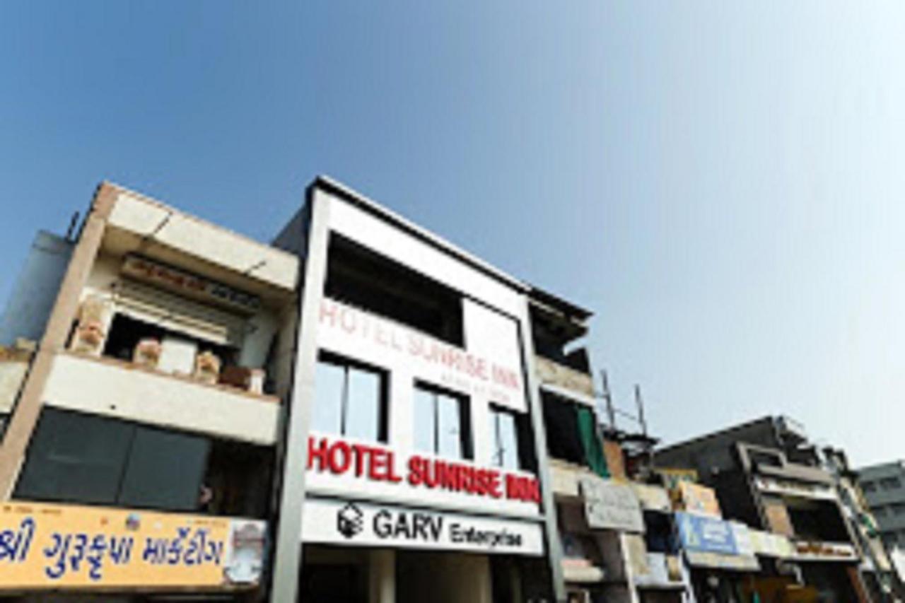 B&B Ahmedabad - Hotel Sunrise Inn - Bed and Breakfast Ahmedabad