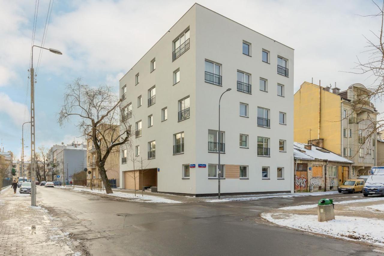 Warszawa Bright 2-bedroom Apartment by Noclegi Renters - Ferienwohnung