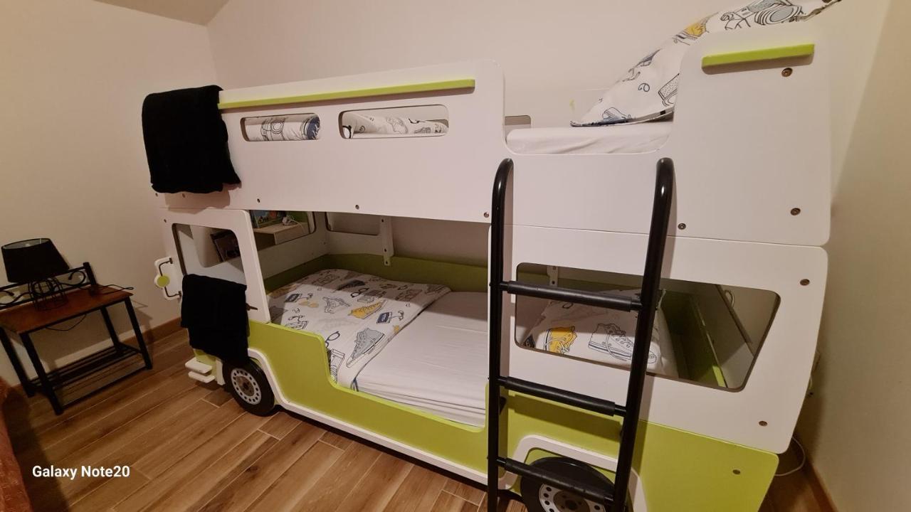 La Thibaudière Gite 70m2 - B&B