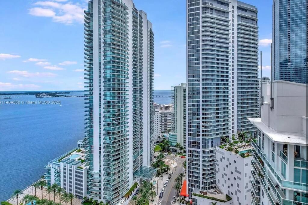New Stunning 2Br Brickell Condo-Free Parking - B&B