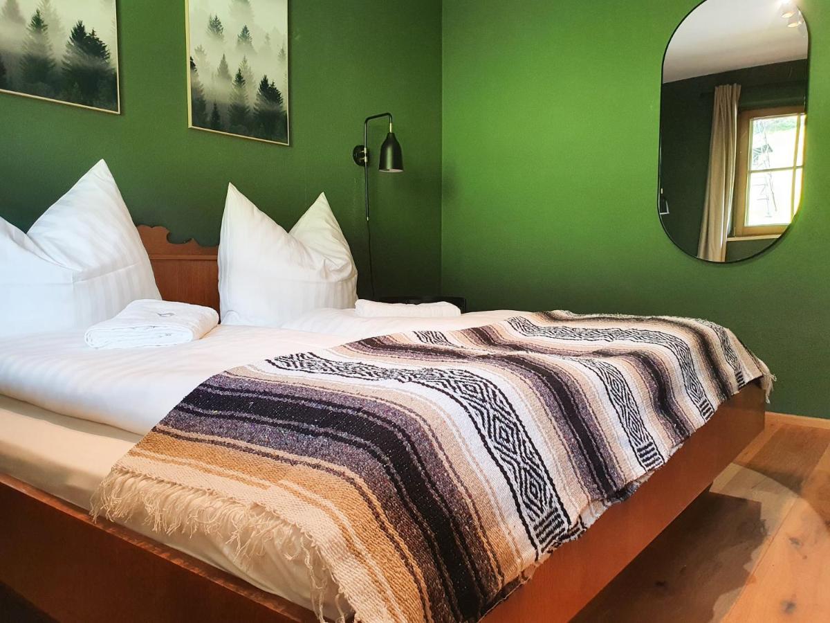 B&B Innsbruck - Bergsonne Apartment mit Parkplatz - Bed and Breakfast Innsbruck