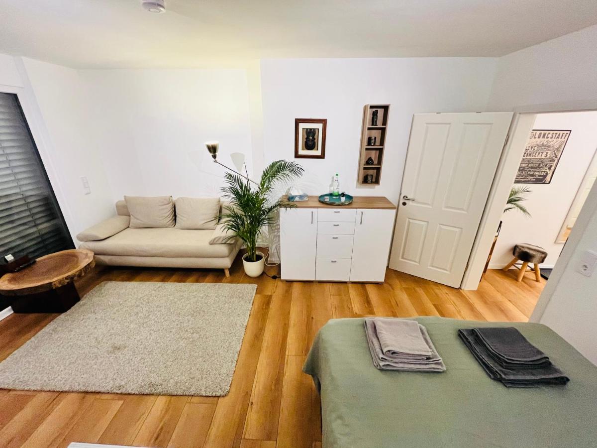 Apartment LEO - Bed and Breakfast