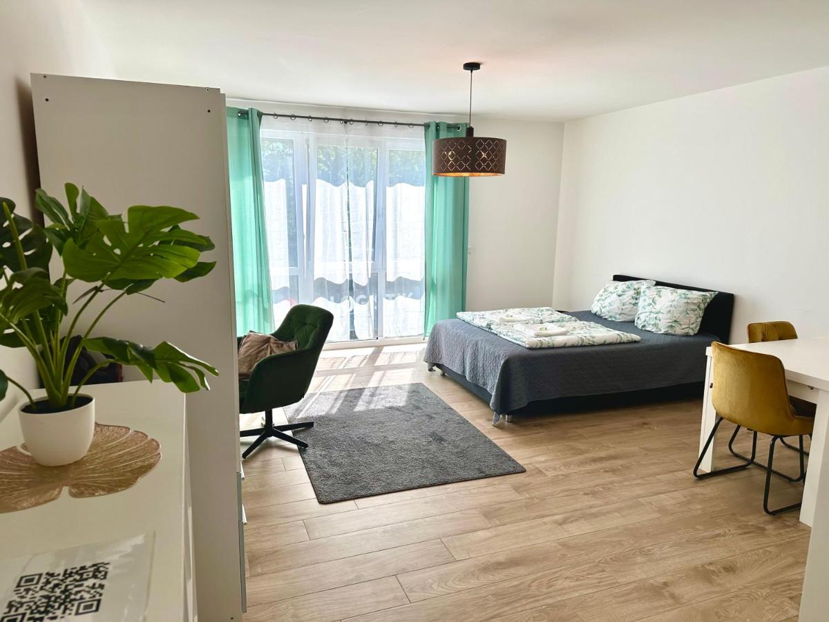 B&B Aschaffenburg - Moderne 1-Zi Stadtwohnung - Bed and Breakfast Aschaffenburg