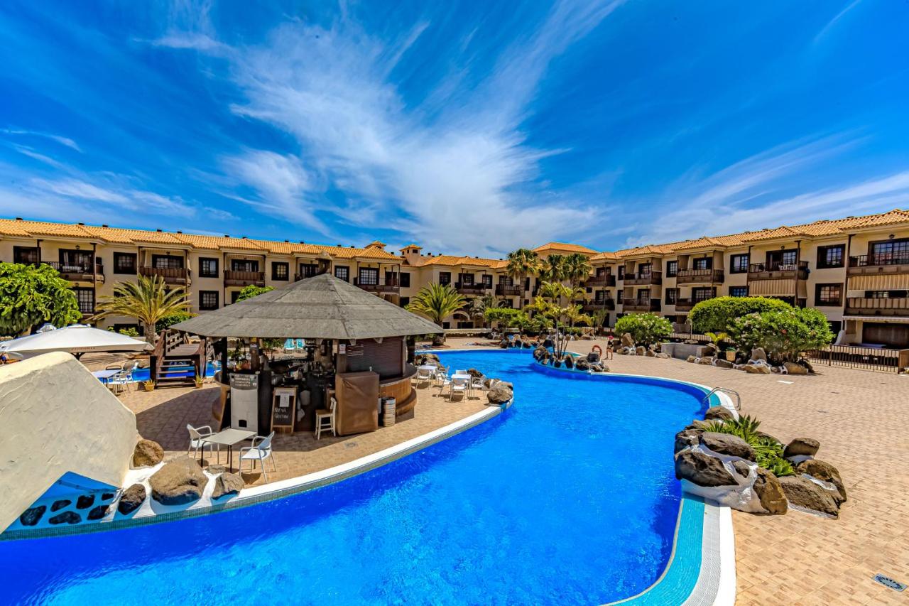 Atlantic 3 One bedroom, sea front, in complex with pool - Chambres d’hôtes Costa del Silencio