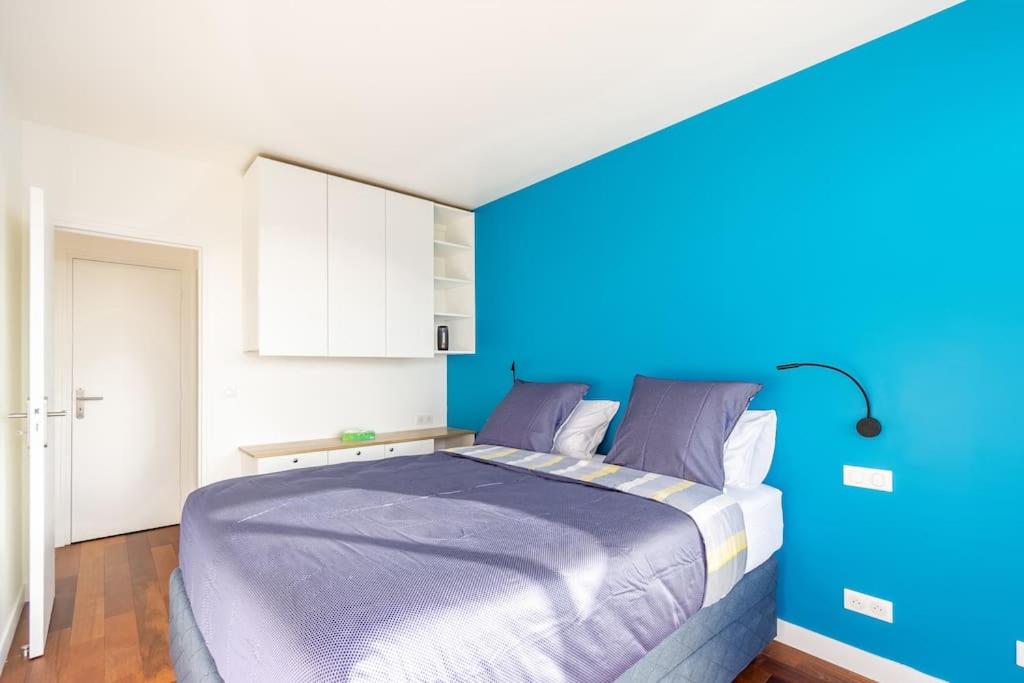 Comfortion Le Papillon - Appartement de luxe avec vue et piscine - B&B Puteaux