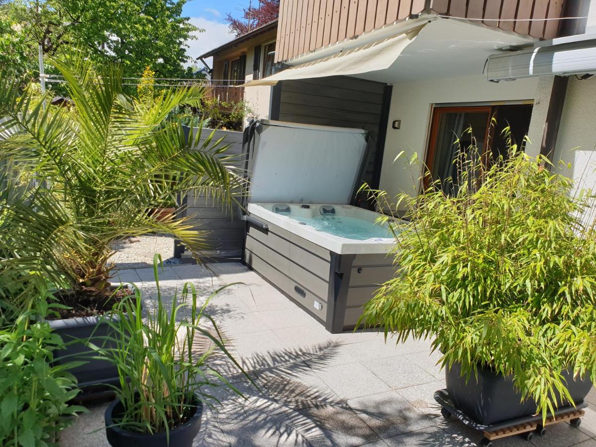 Seehaus Aachblick, Exklusive Appartements und Ferienwohnungen - B&B Uhldingen-Mühlhofen