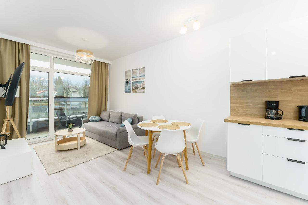 Apartament Przystań z Basenem Letnim by HolidaySun - B&B Sianożęty