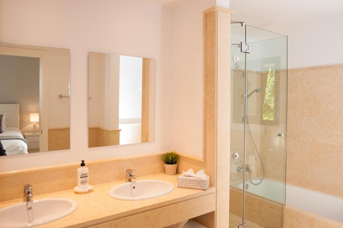 Appartamento con 2 Camere da Letto