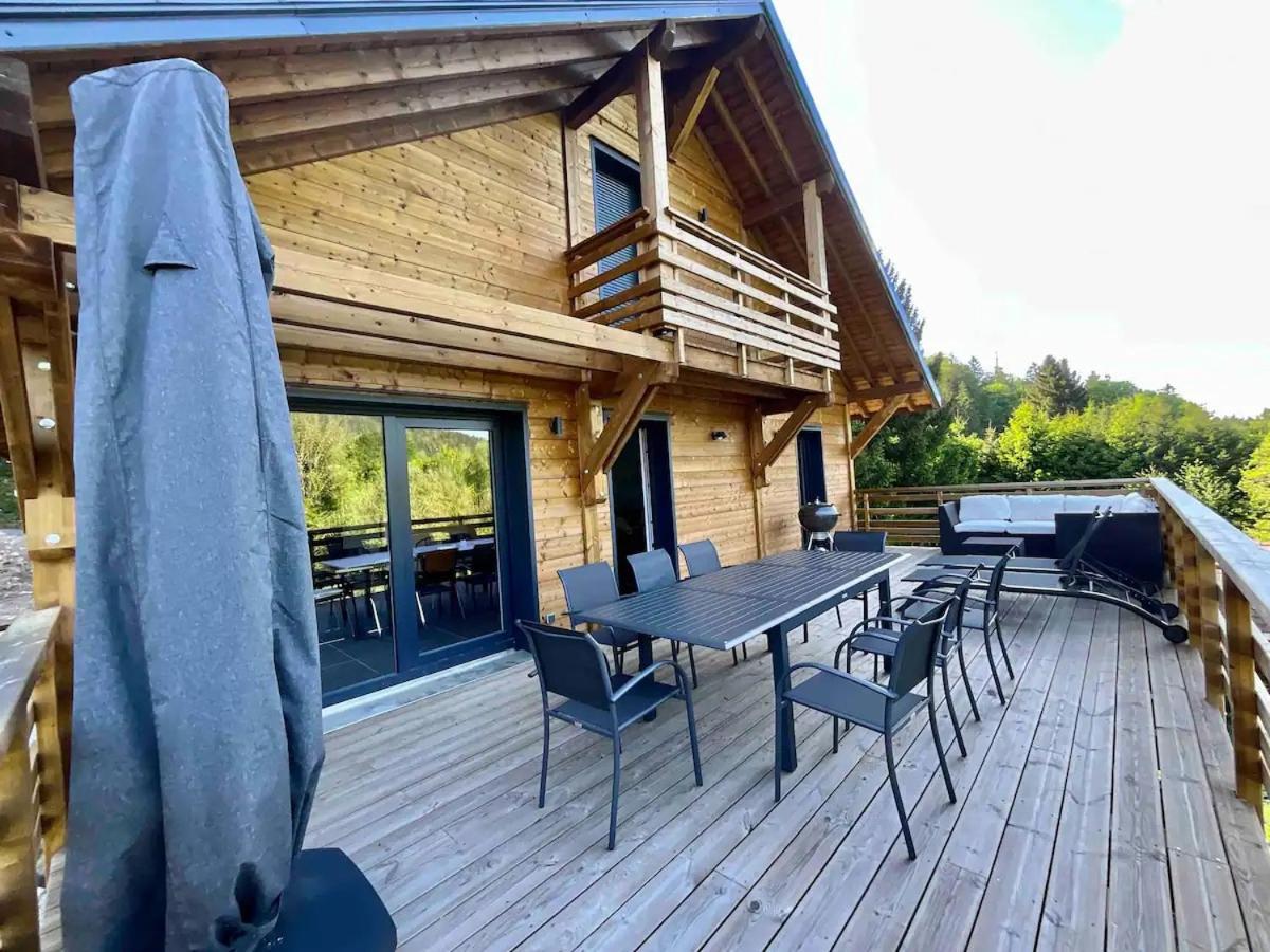 CHALET LES 2 MARMOTTES 4 étoiles Bain nordique, Pétanque - Chambres d’hôtes Gerbépal