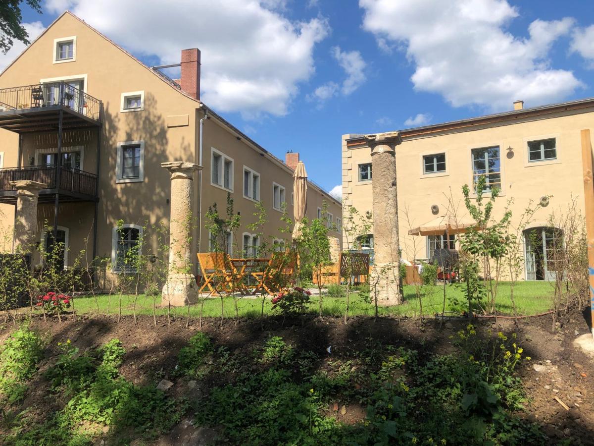 Ferienwohnung Hortensie Rittergut Schloss Zehista Gutshaus - Chambres d’hôtes