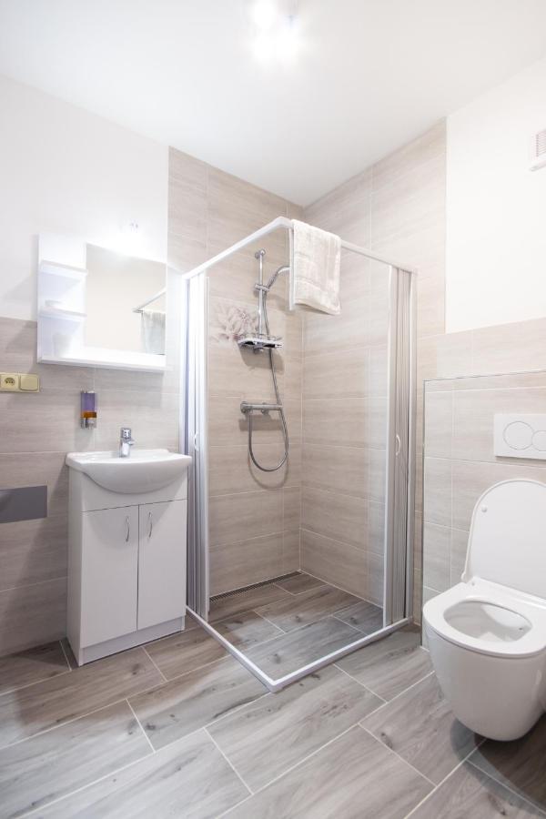 Familiekamer met Eigen Badkamer