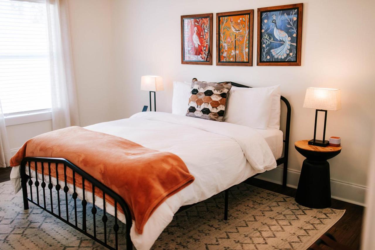 Bright Artist's Cottage-Mins to Downtown, Campus - Bed and Breakfast Athens