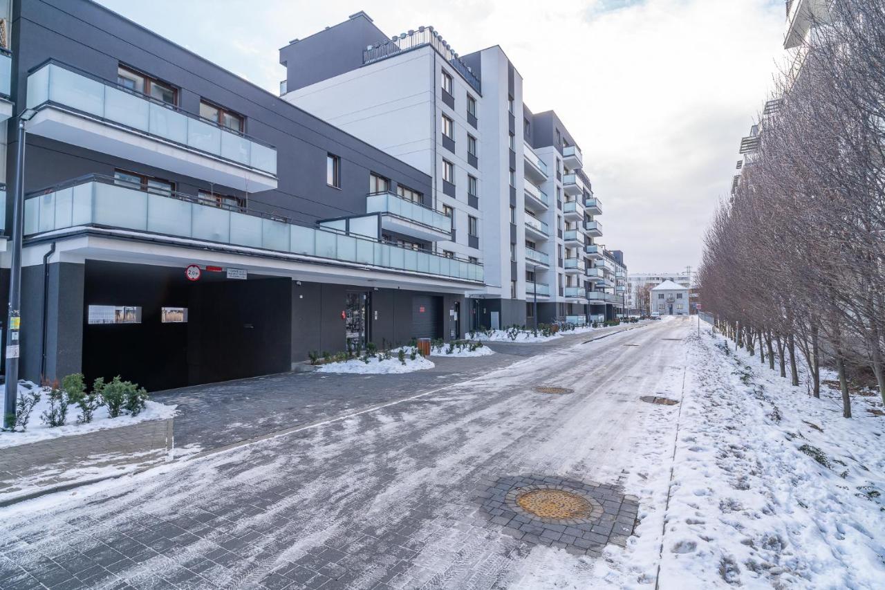 Tauron Arena Modern Apartment - Parking and Balcony by Rentujemy - Chambres d’hôtes Cracovie