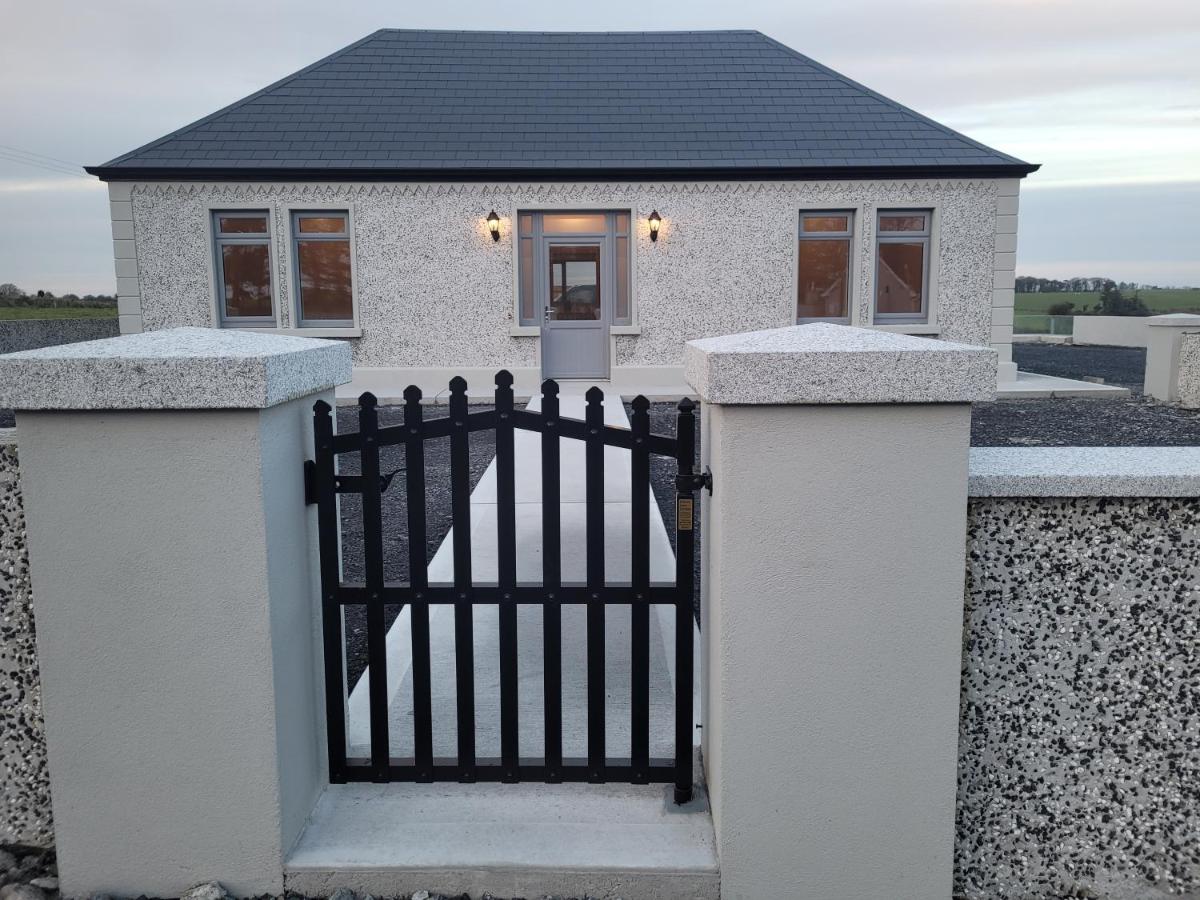 Maisie and Bea's cottage - B&B