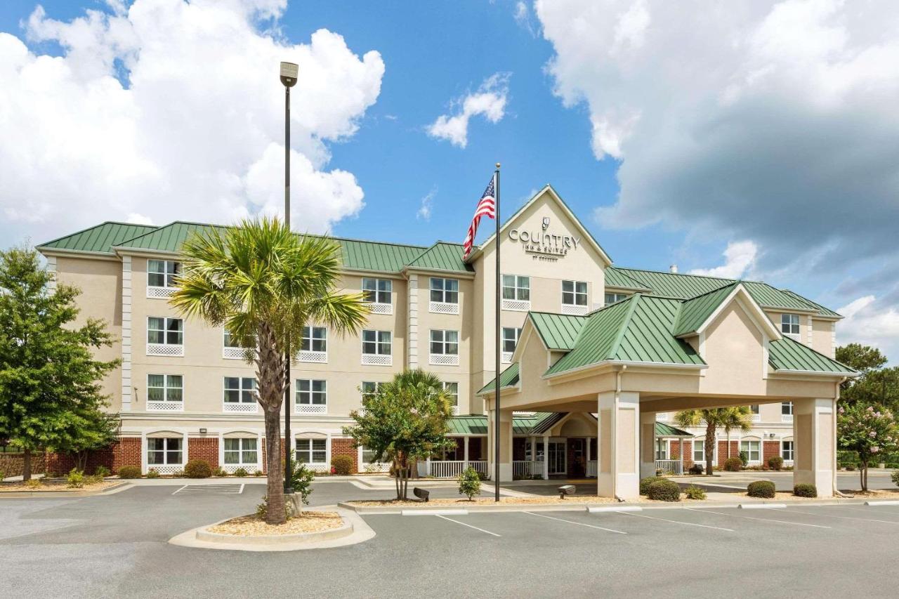 B&B Macon - Country Inn & Suites by Radisson, Macon North, GA - Bed and Breakfast Macon