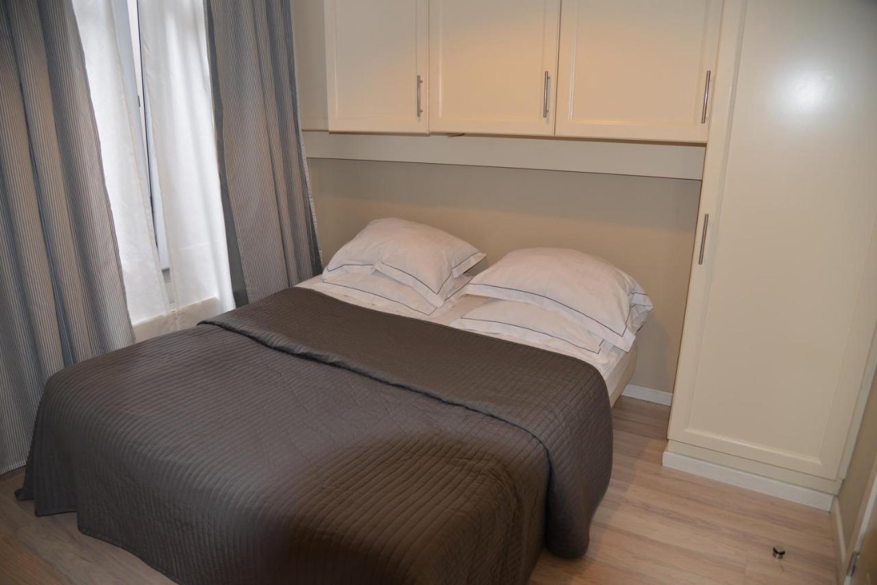 Apartment (4 Adults)