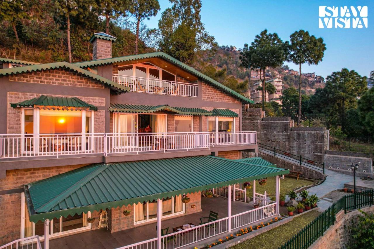 B&B Kasauli - StayVista at Cliffside - Bed and Breakfast Kasauli