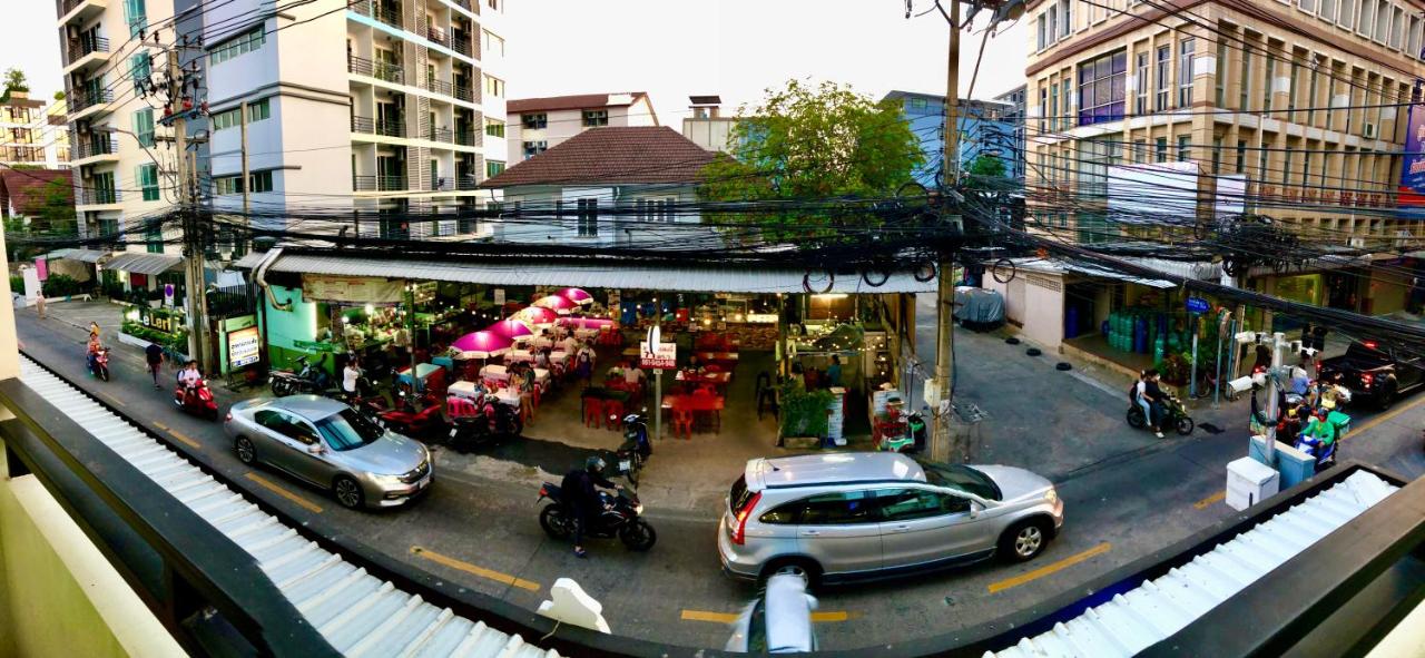 The Apartium - Modern Apartment Rentals - B&B