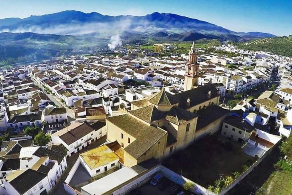 Alojamiento Rural Los Corrales - Bed and Breakfast