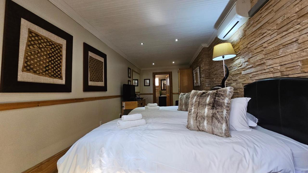 Twin Room (Not Pet Friendly)