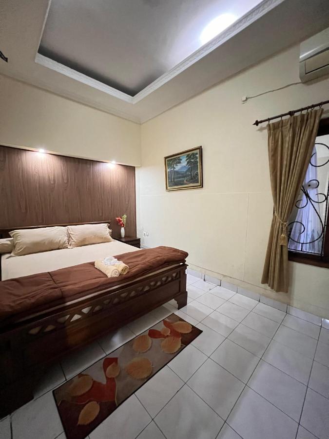 B&B Timuran - Homestay Pondok Utun 1 rumah 4 kamar - Bed and Breakfast Timuran