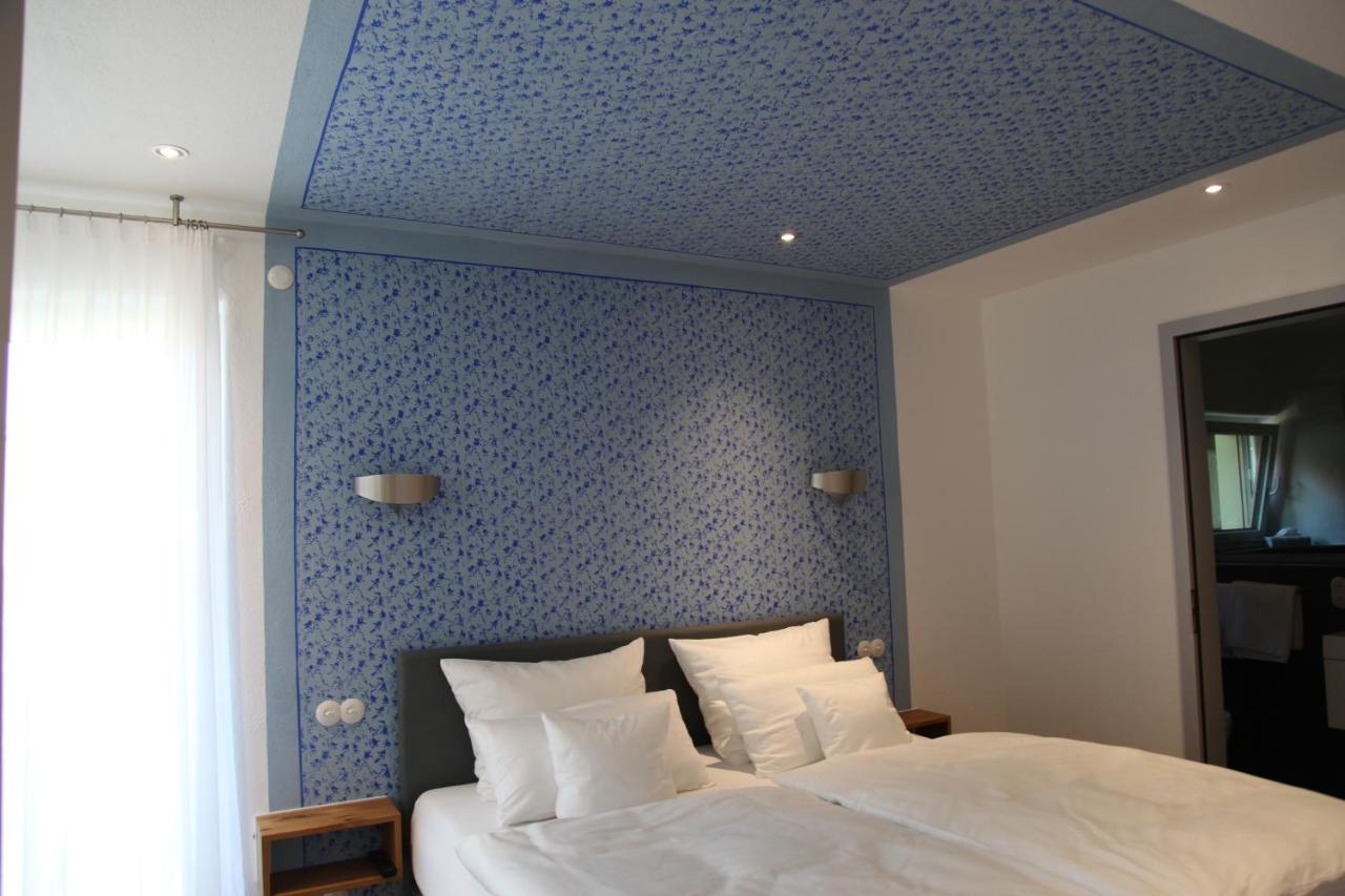 Double Room - Blue