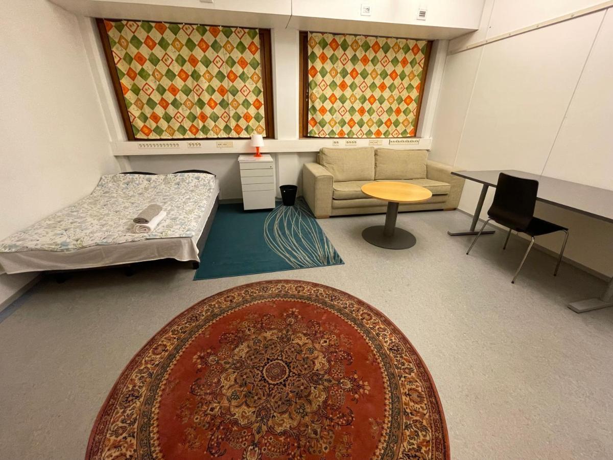 Office House Services 210 - Ferienwohnung