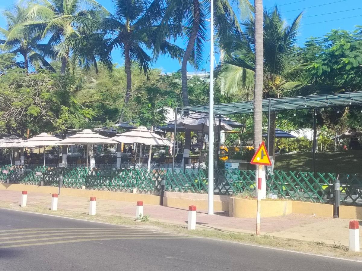 MUI NE BEACH
