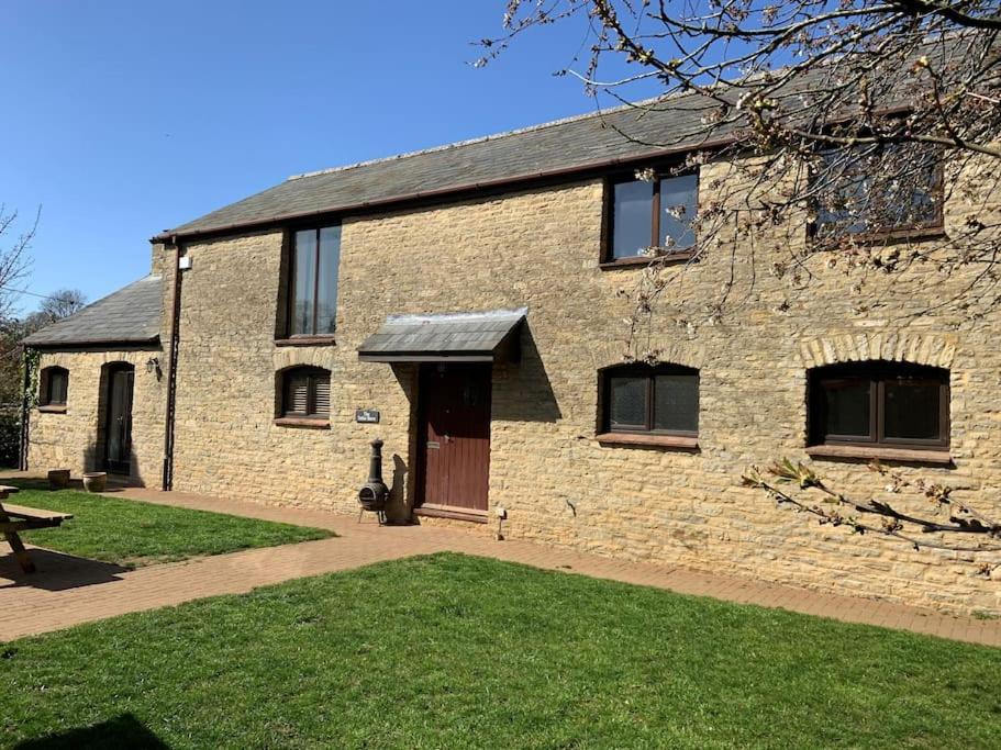 Stunning Barn Conversion in Heart of the Cotswolds - B&B