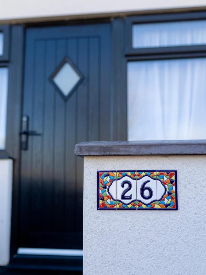 The Beach House with Balcony North Wales - B&B Kinmel Bay