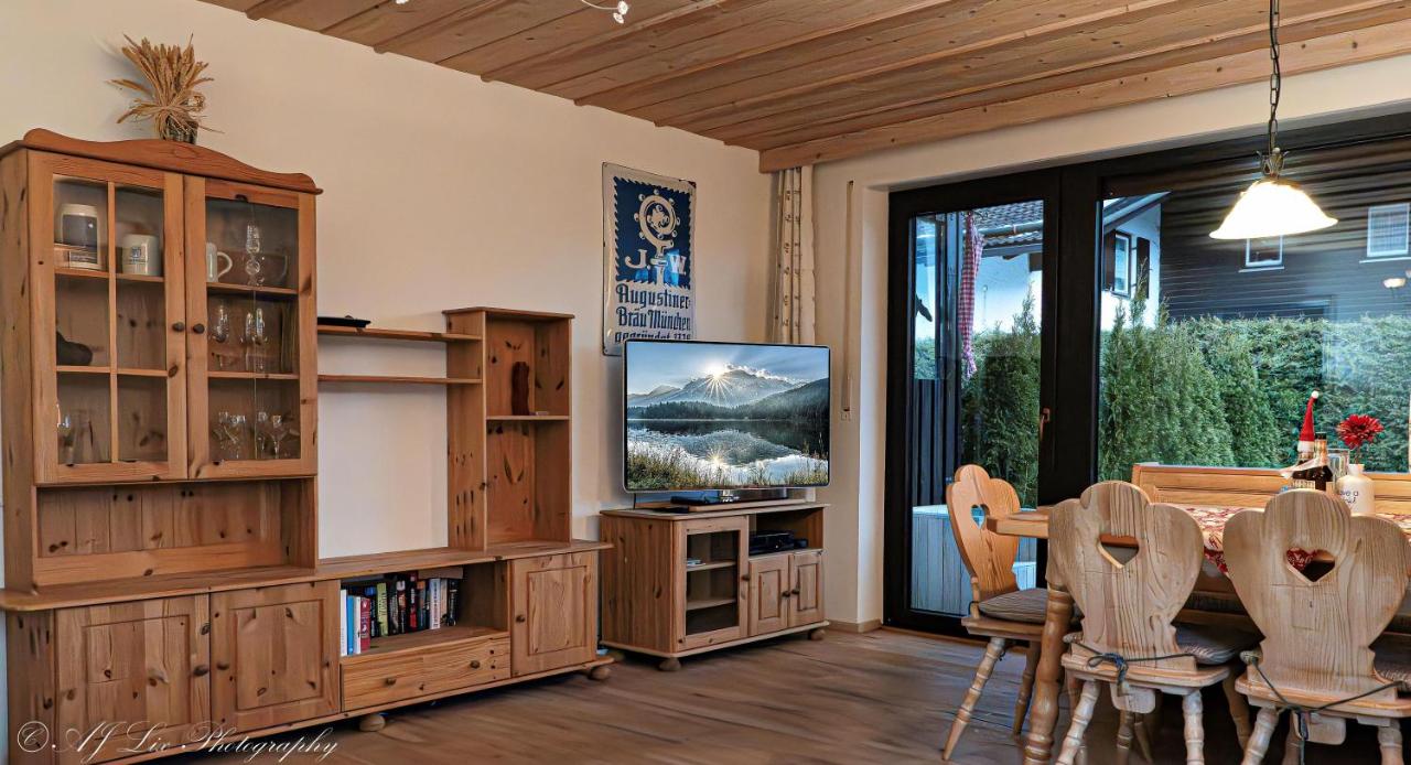 Fewo Isartraum - B&B Mittenwald