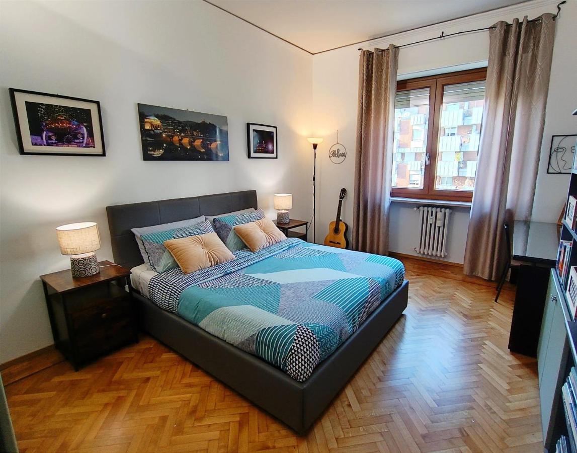 B&B Turin - Appartamento a 20 minuti dal Centro, Zona Residenziale Tranquilla, Free Parking, 2 Camere, 5 posti letto - Bed and Breakfast Turin