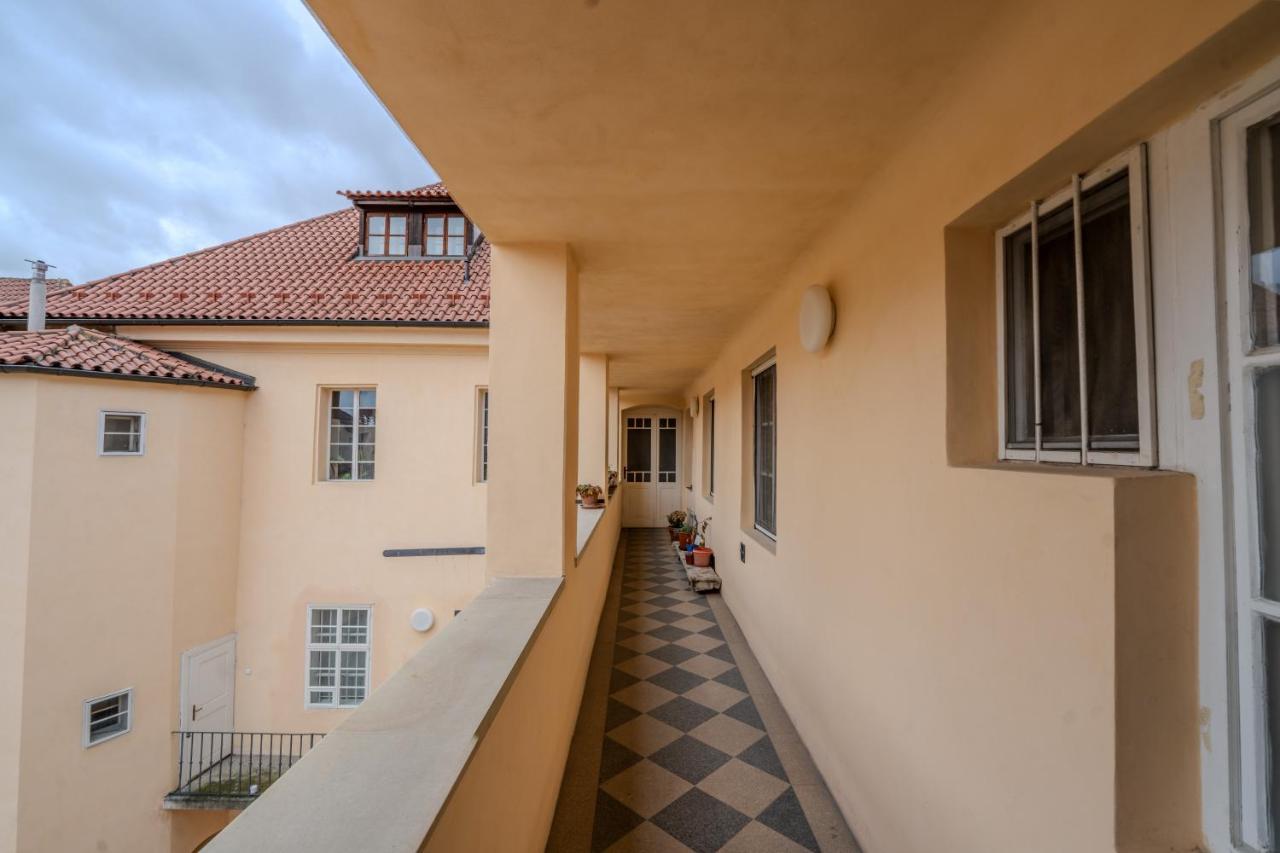 Charles Bridge Prague Apartment - B&B Praga
