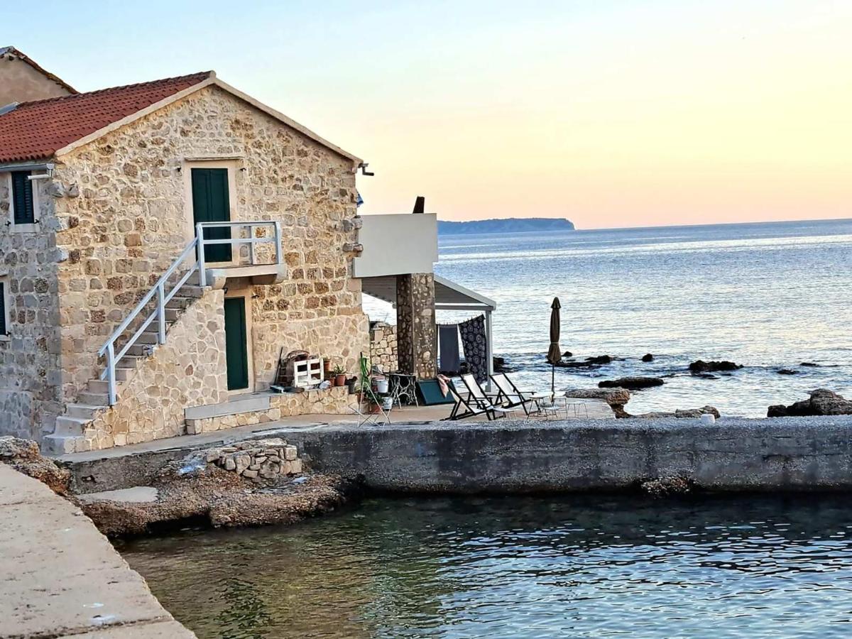 Vacation House CICA Komiza - Ferienwohnung