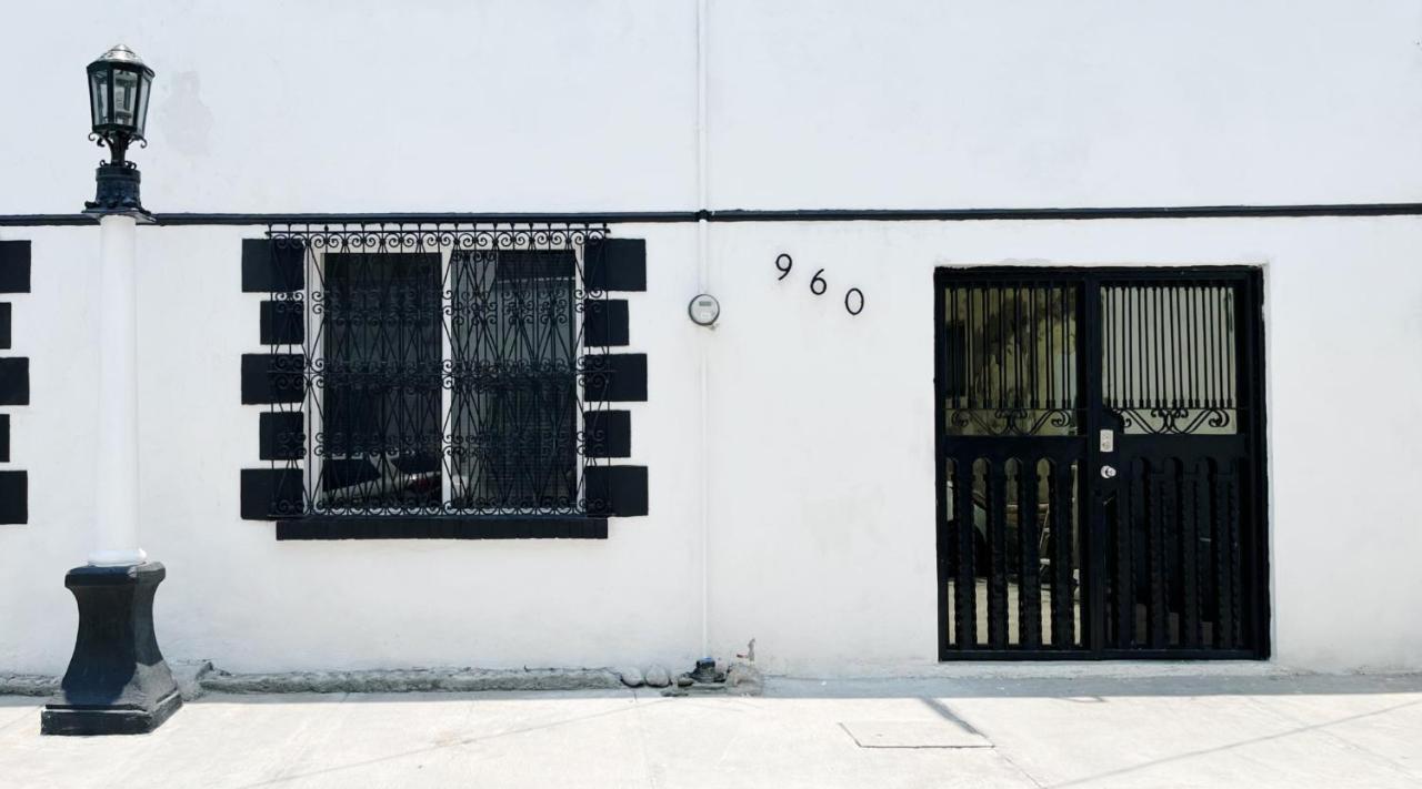 DGM Lofts MTY MN 960 A centro cerca de todo - B&B