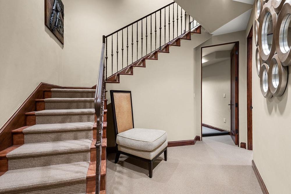 315 Park Avenue, Luxury Townhouse with River Views in Aspen - B&B