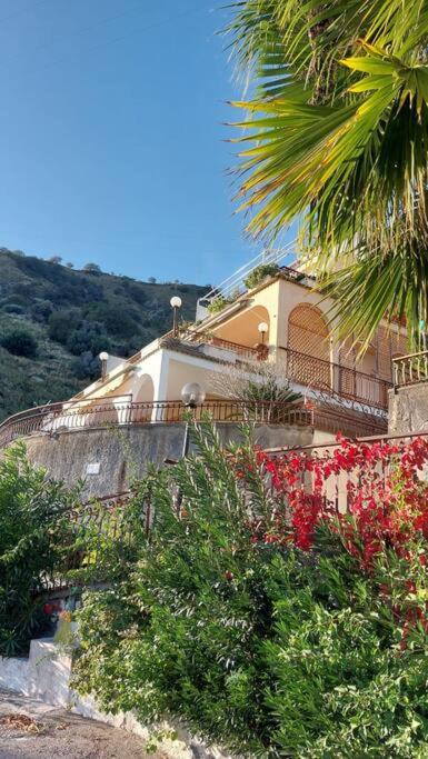 Solemare Letojanni apartment - Chambres d’hôtes Letojanni