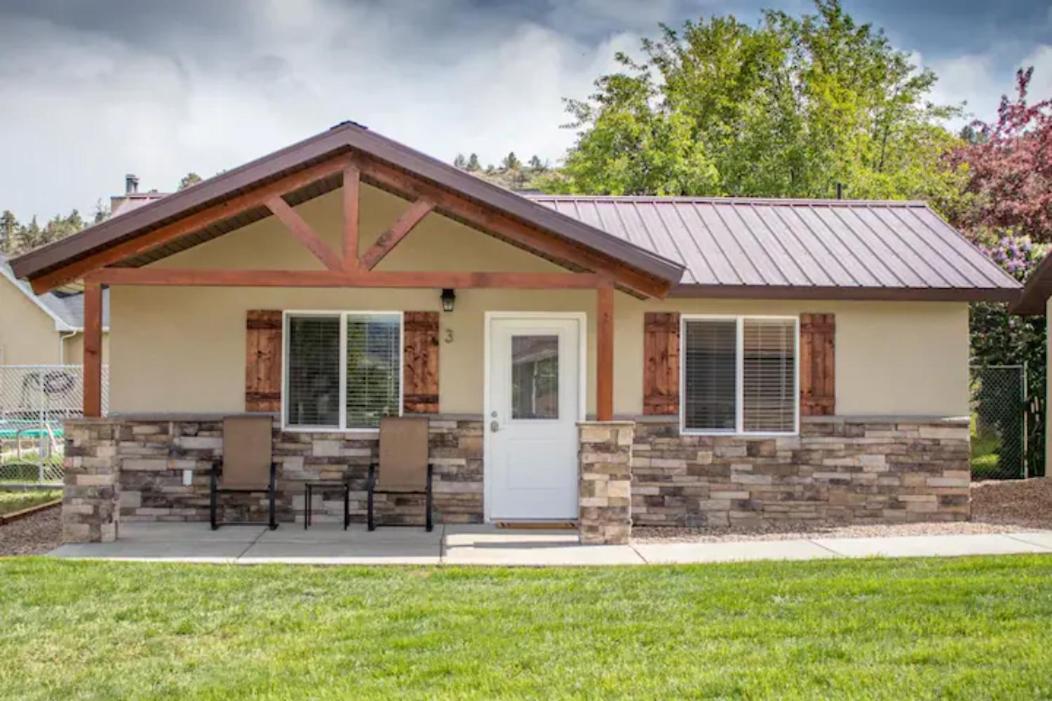 Cottage mit Gartenblick