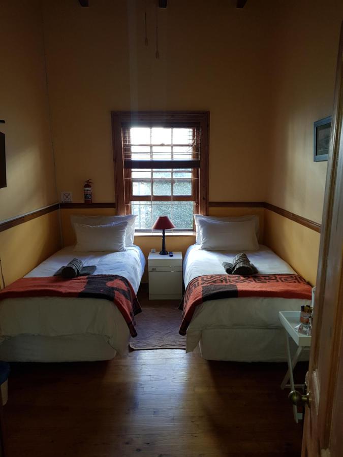 Deluxe Double Room (1 adult + 1 child)