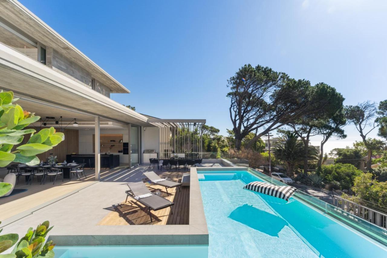 Brand New Dream Villa with Ocean View, Sauna & Gym - B&B