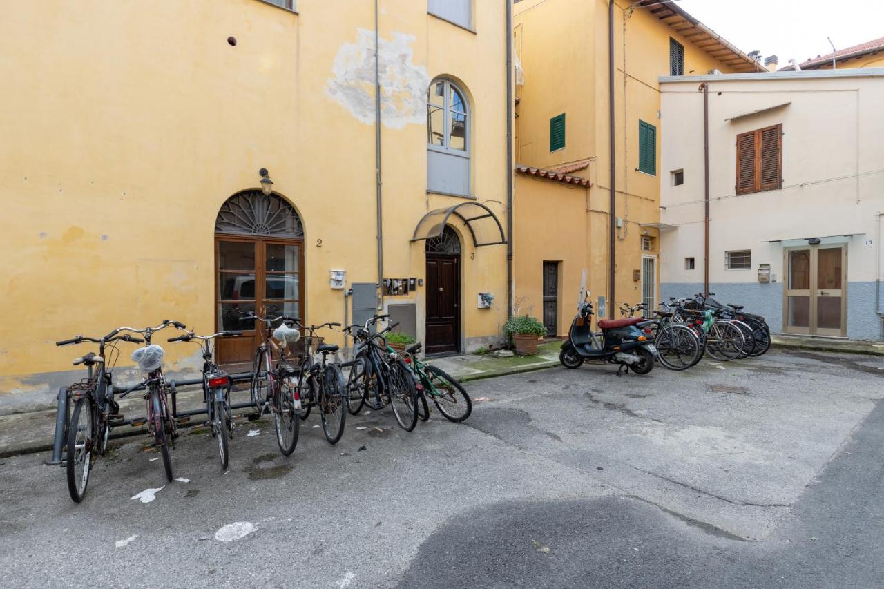 Piazza Artigiani Pisa Lovely Apartment - B&B Pisa