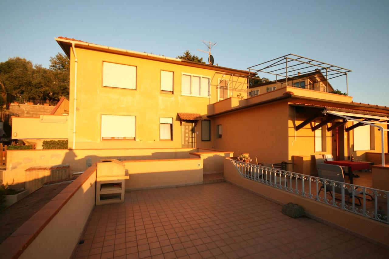 Bilocale con terrazza e vista mare - B&B Castagneto Carducci