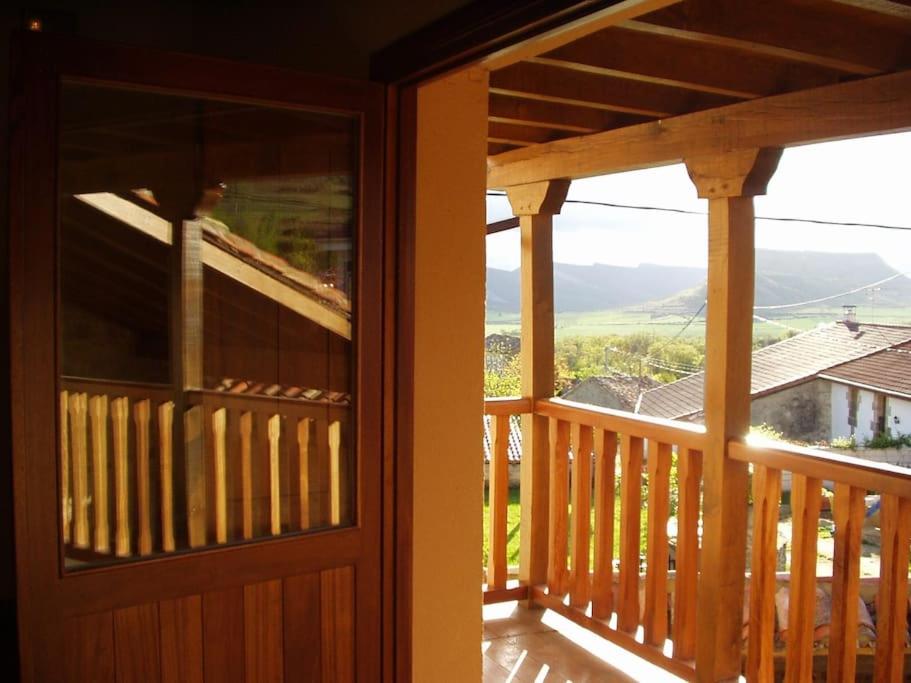 CASA RURAL. COVARACINO OJO GUAREÑA - Bed and Breakfast