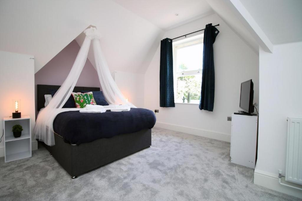 Chic 3-Bed Stay Near Cardiff’s Top Sights - Chambres d’hôtes