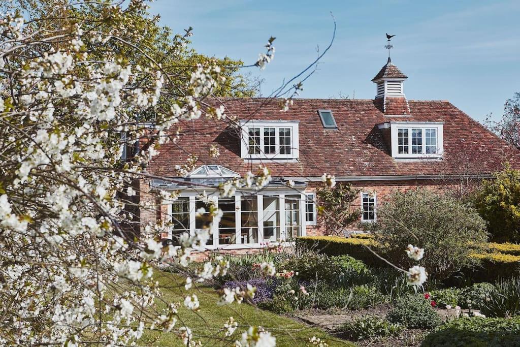 B&B Rolvenden - Filbert cottage, log fire and tennis court - Bed and Breakfast Rolvenden