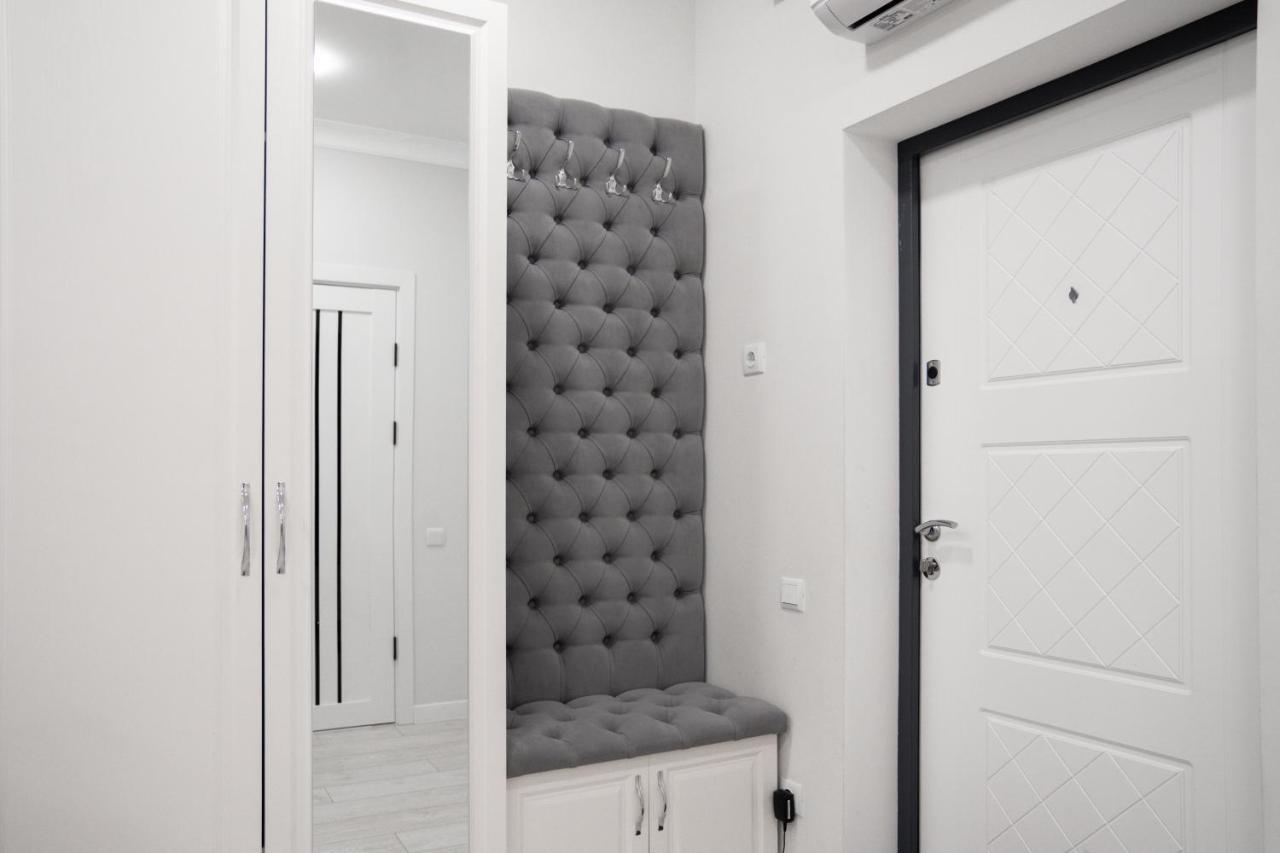 Luxury New Avram Iancu Apartments - Bed and Breakfast Chisinau