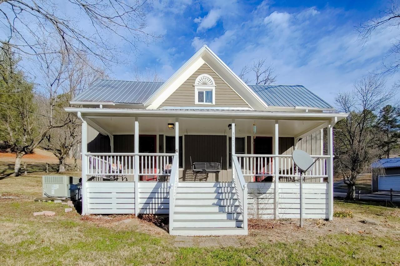 Julia's Farmhouse - B&B