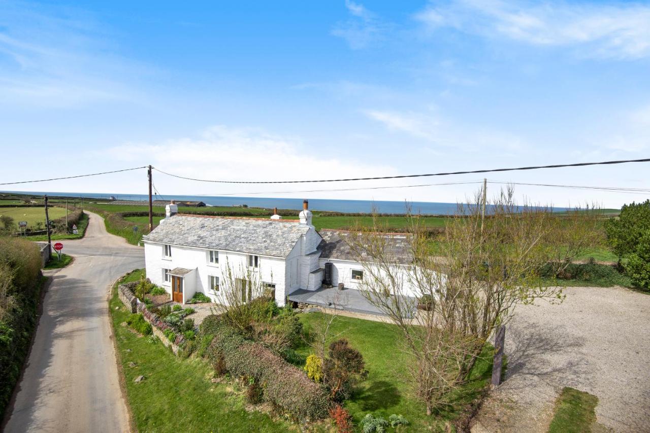 Traditional coastal cottage in Cornwall - B&B