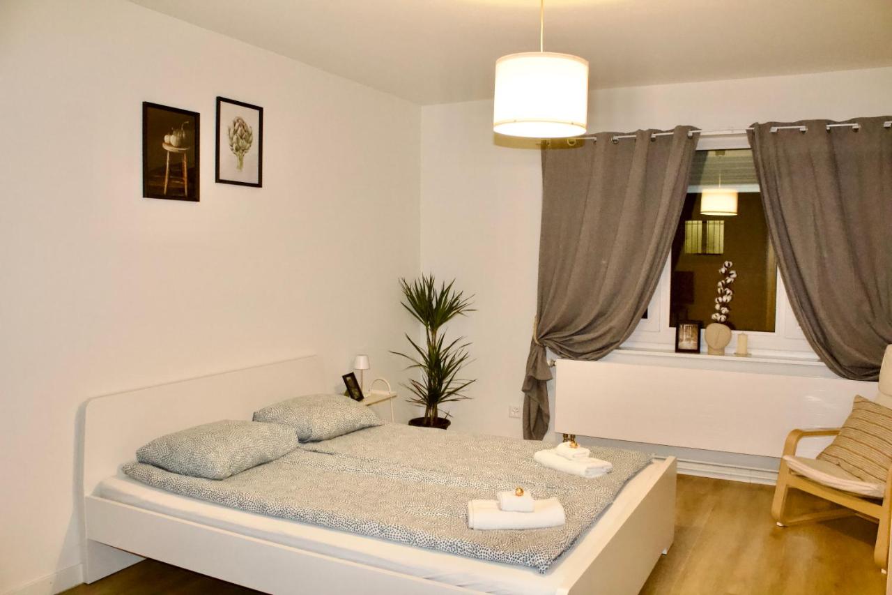 B&B Zürich - Apartments zum Bühlhof (Monique) - Bed and Breakfast Zürich