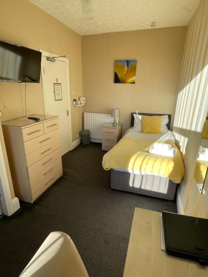 Standard Single Room with Shower